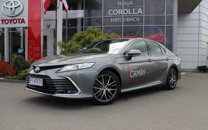 Toyota Camry cena 209900 przebieg: 9000, rok produkcji 2022 z Dzierżoniów małe 154